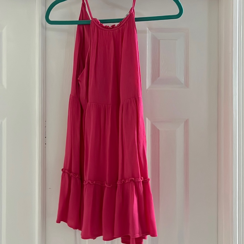 Francesca’s bright pink dress